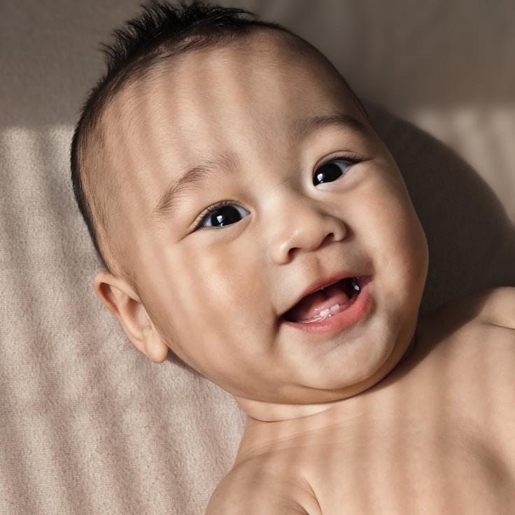 Kaveri Mehta, Lead Design Curator at Echo Mellow Springs, reviewing corporate floral arrangements