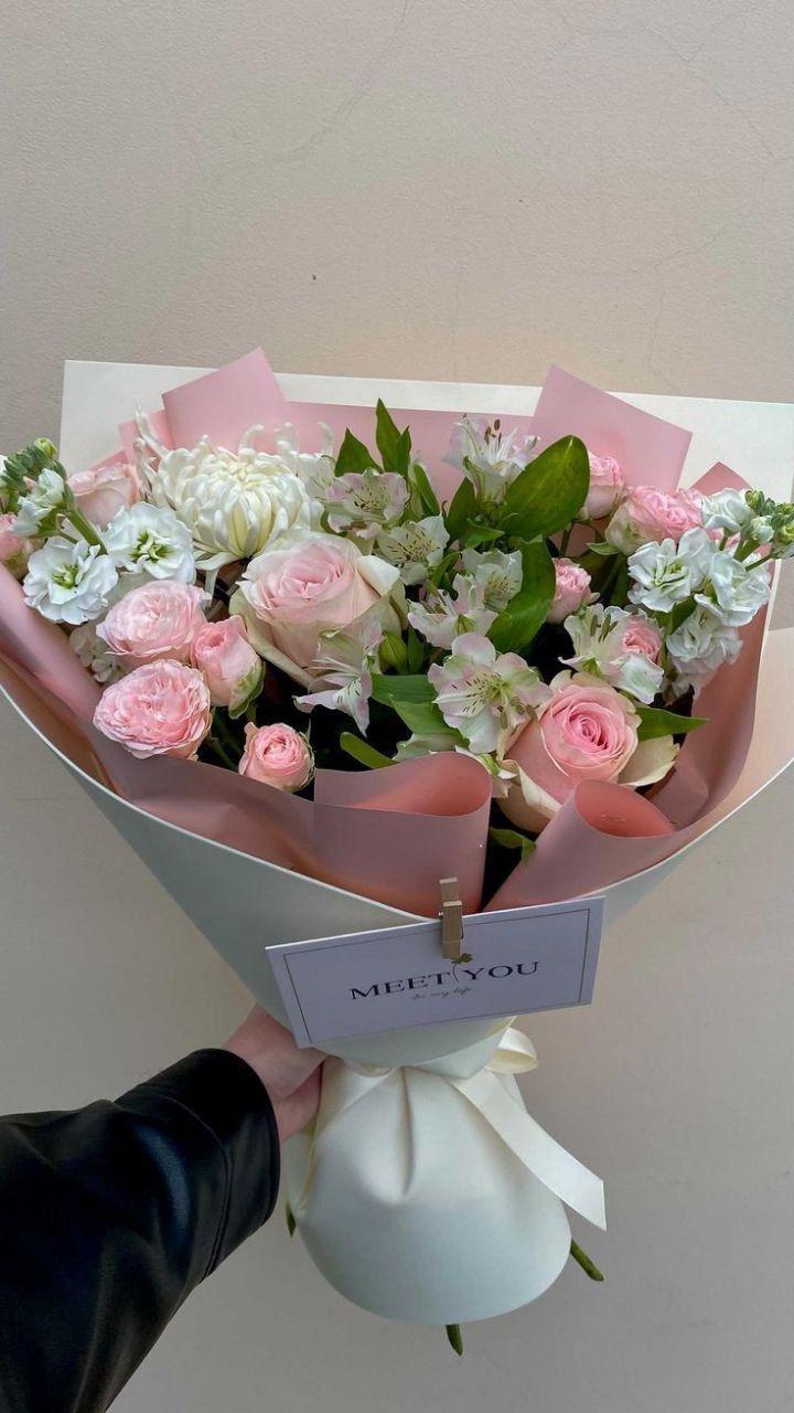 Echo Mellow Springs workshop space where corporate flower arrangements are designed and prepared for business delivery